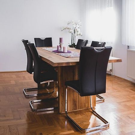 Helles 3 Schlafzimmer Apartment Zwischen Zagreb Zentrum & Natur Bagian luar foto