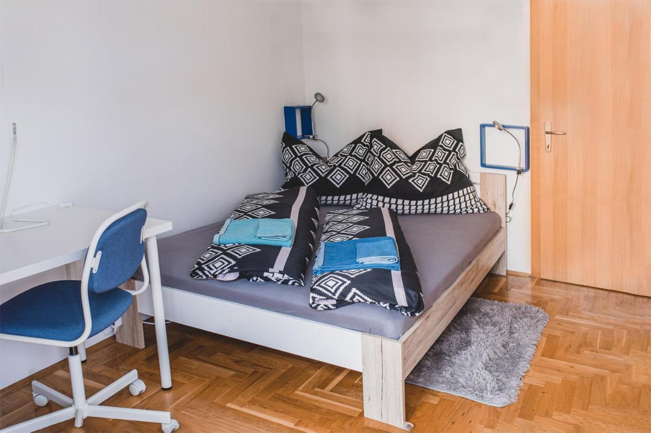 Helles 3 Schlafzimmer Apartment Zwischen Zagreb Zentrum & Natur Bagian luar foto
