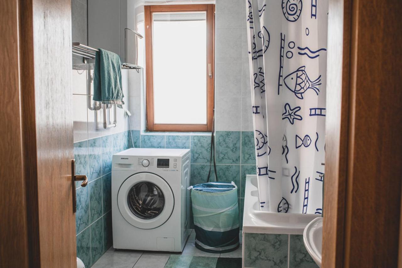 Helles 3 Schlafzimmer Apartment Zwischen Zagreb Zentrum & Natur Bagian luar foto